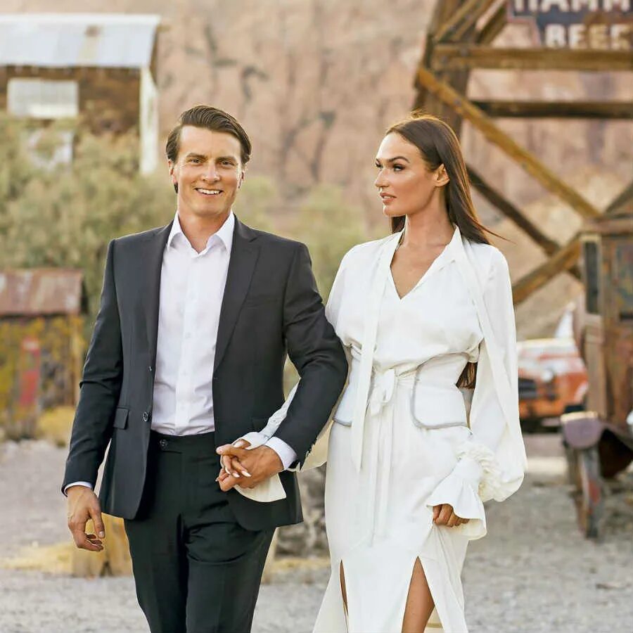 С5ргей ивпновмуж зарры. С5ргей ивпновмуж зарры. Зара певица муж сергей иванов. Развелась со вторым мужем. Муж марии круглыхиной михаил.