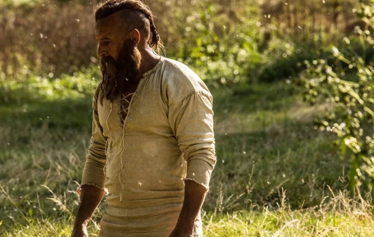 последний охотник на ведьм фильм 2015 вин дизель. охотник на ведьм вин дизель ведьма. вин дизель последний охотник на ведьм. роуз лесли и вин дизель. вин дизель викинг.