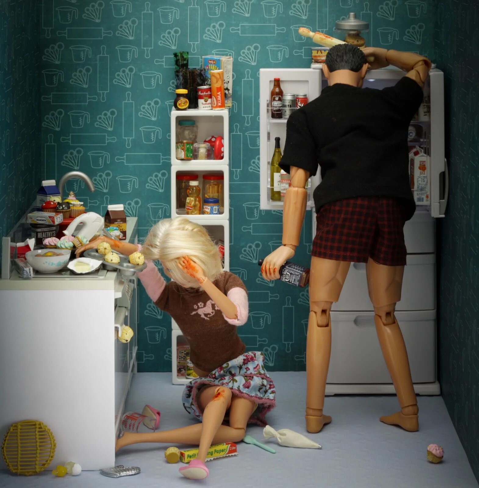 Почему кукла умеет дергаться. Мэриэл клейтон барби дети. Мэриэл клейтон барби дети. Почему куклы убивают. Почему куклы убивают.