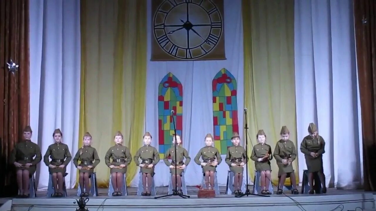Ансамбль ложкарей название. Ложкари холмичи. Ансамбль ложкарей сувенир. Ложкари попурри. Ансамбль сувенир искитим.
