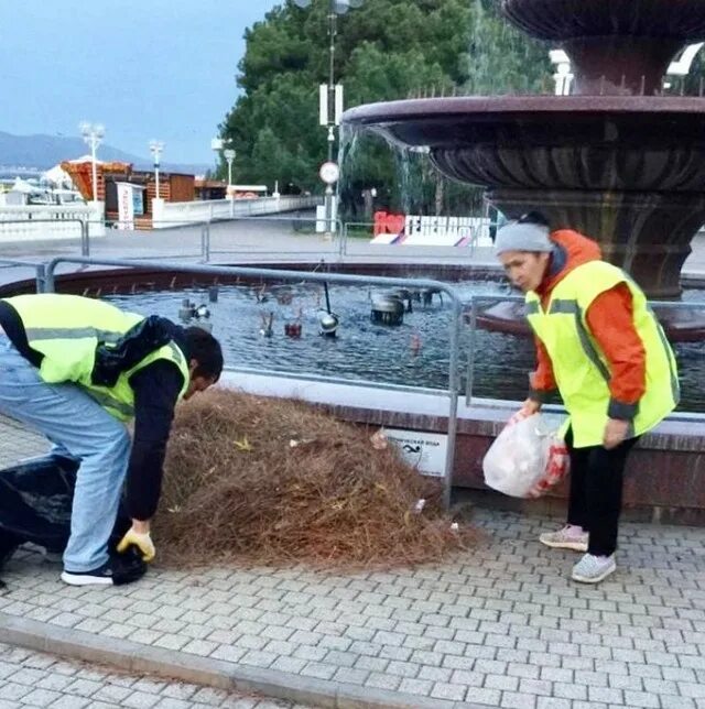 Норд-ост в геленджике. Бора ветер новороссийск. Почему в геленджике сильные ветра. Бора ветер новороссийск. Торнадо в геленджике 2022.