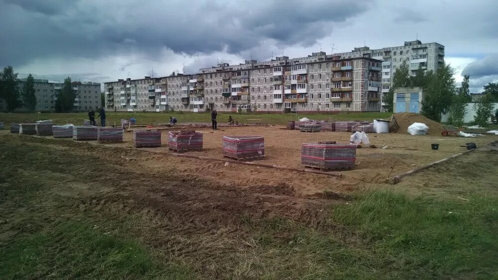 Погода п озерный. Поселок Озерный Смоленская область. Парк в Озерном Духовщинский. Пгт Озёрный Смоленская область Духовщинский район. Парк п Озерный Смоленской области.