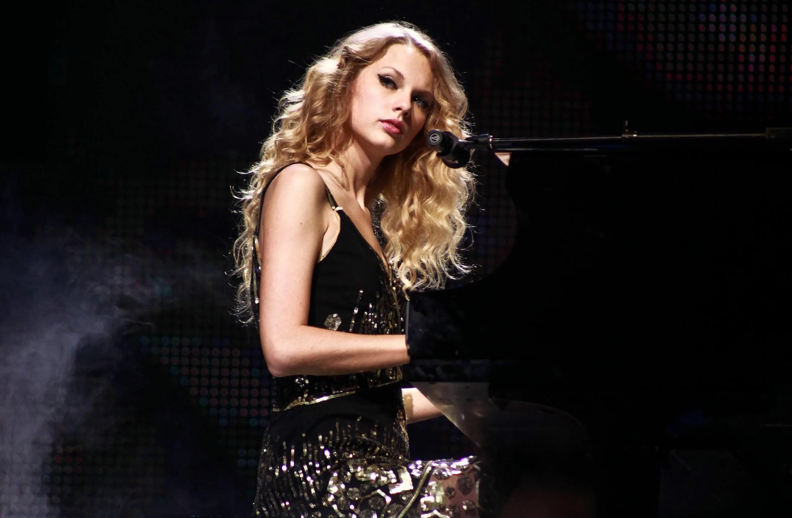 Taylor swift fearless. Тейлор свифт. taylor swift tour. taylor swift fearless tour. fearless тейлор свифт.