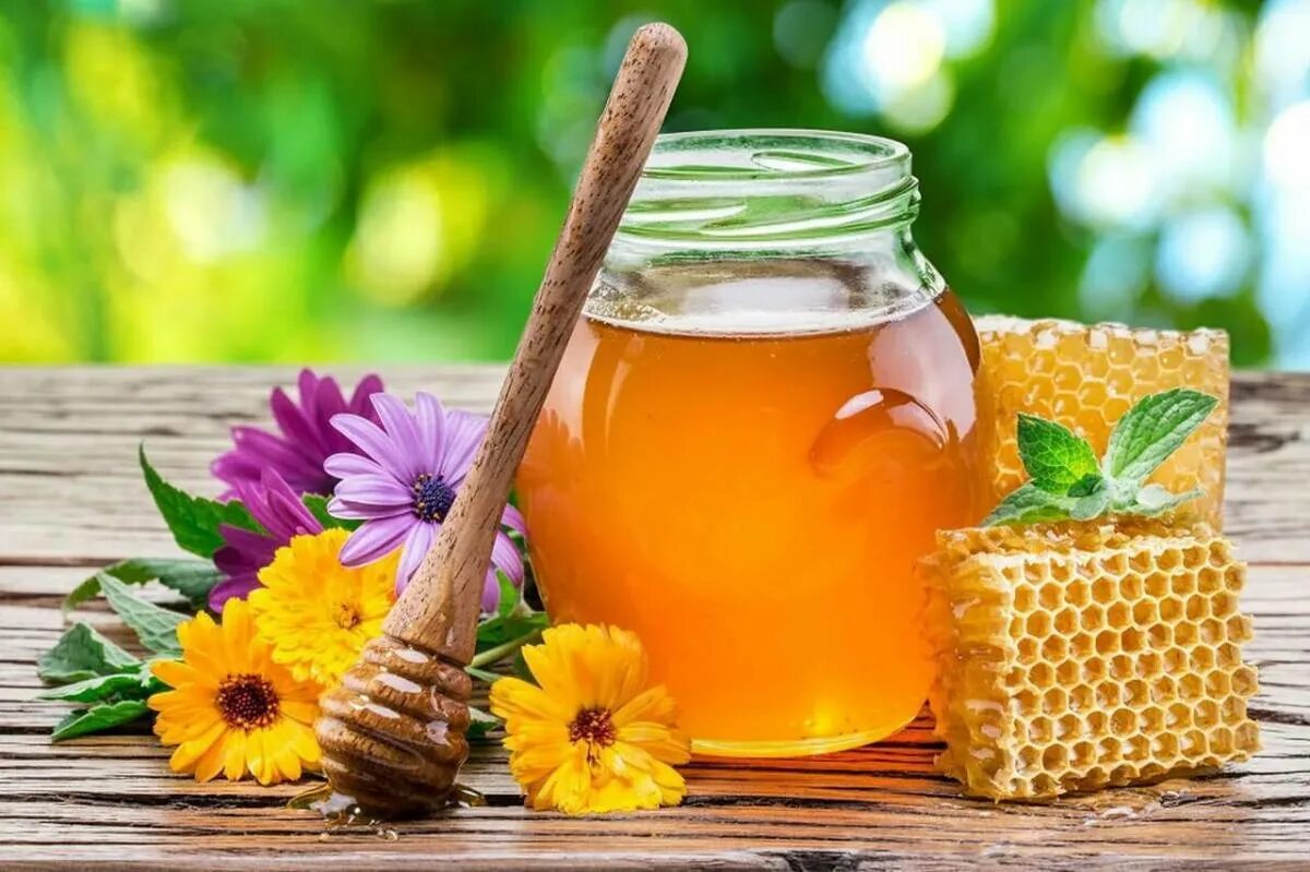 Мед картинки. Мед. Мёд цветочный. Мед и цветы. Красивый мед.