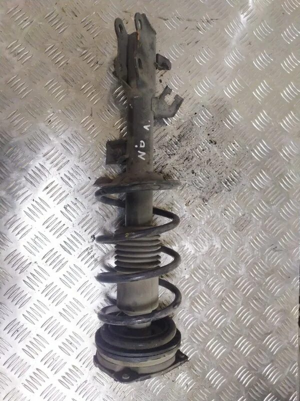 стойка ниссан блюберд силфи 4вд. стойка передняя в сборе ниссан блюберд 1986. задняя правая стойка ниссан блюберд. стойки перед блюберд u12. стойка nissan bluebird.