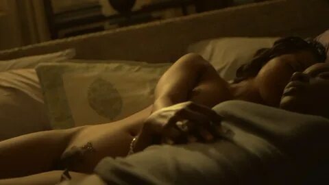 Голая моника реймунд - порно фото.