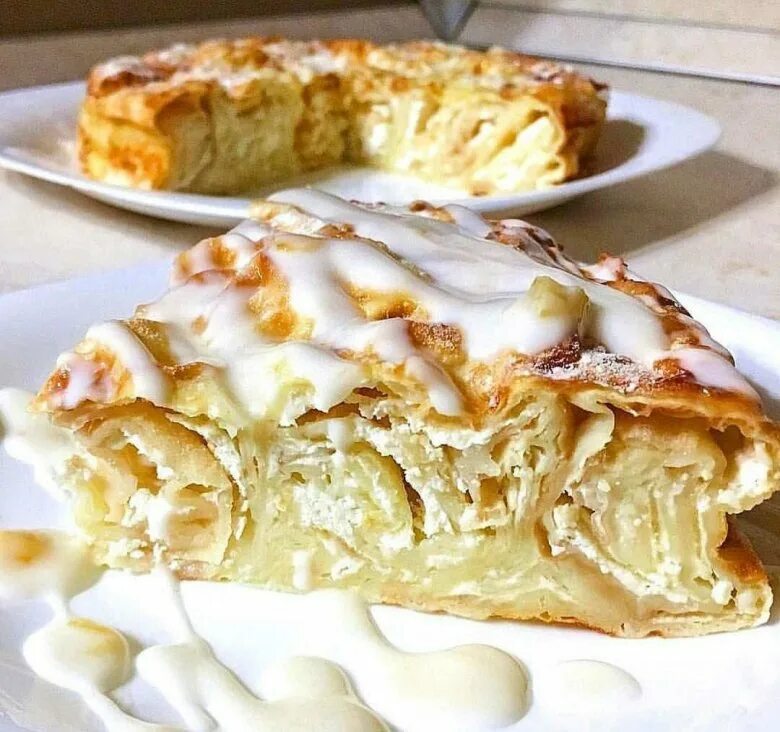 Пп пирог из лаваша. Пирог из лаваша и кабачка. Пирог из лаваша с сыром. Пп пирог из лаваша. Ачма грузинская.