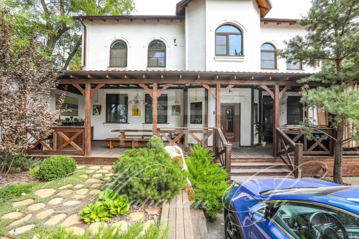 дону. аренда дома в ростове на дону. кирпичный дом с бассейном. домики на дону. ростов.