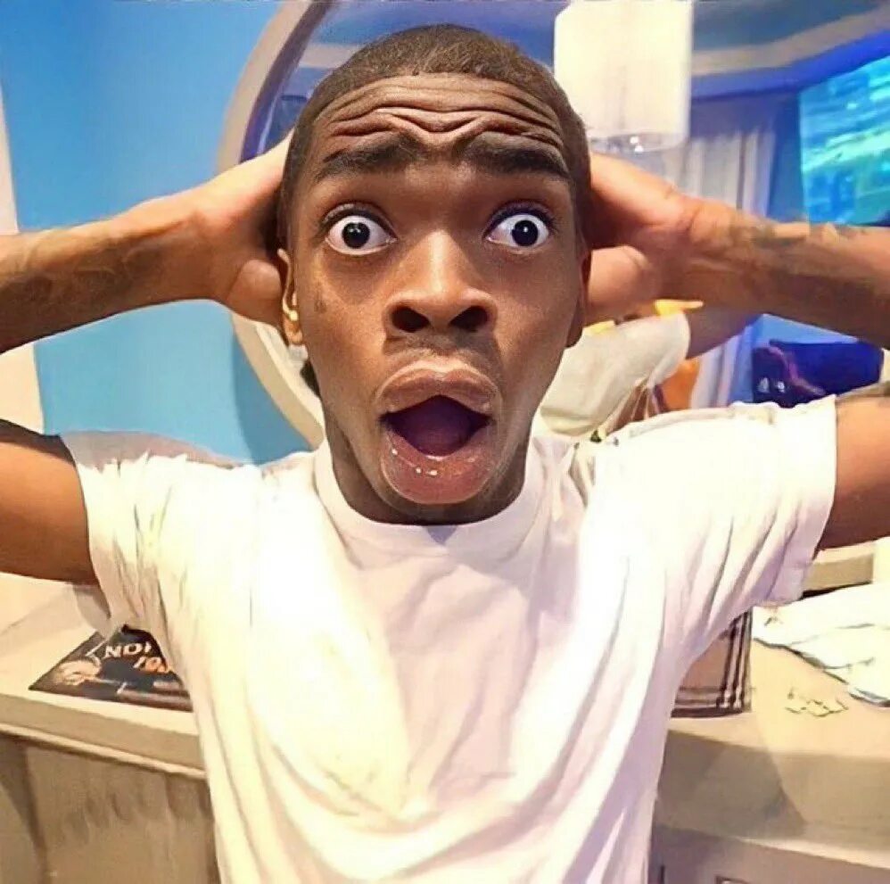 Удивленный майлз. Удивленный майлз. Spider man miles morales meme. Хэй! майлз моралез гвен хей. Удивленный майлз.