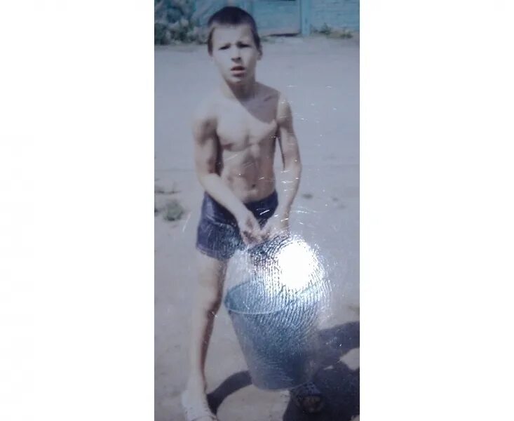 Писюны девочки и пацанов. Маленькие мальчик и девочка. Мальчик показал свой. Задрин виктор александрович. Маленький мальчик с больш.