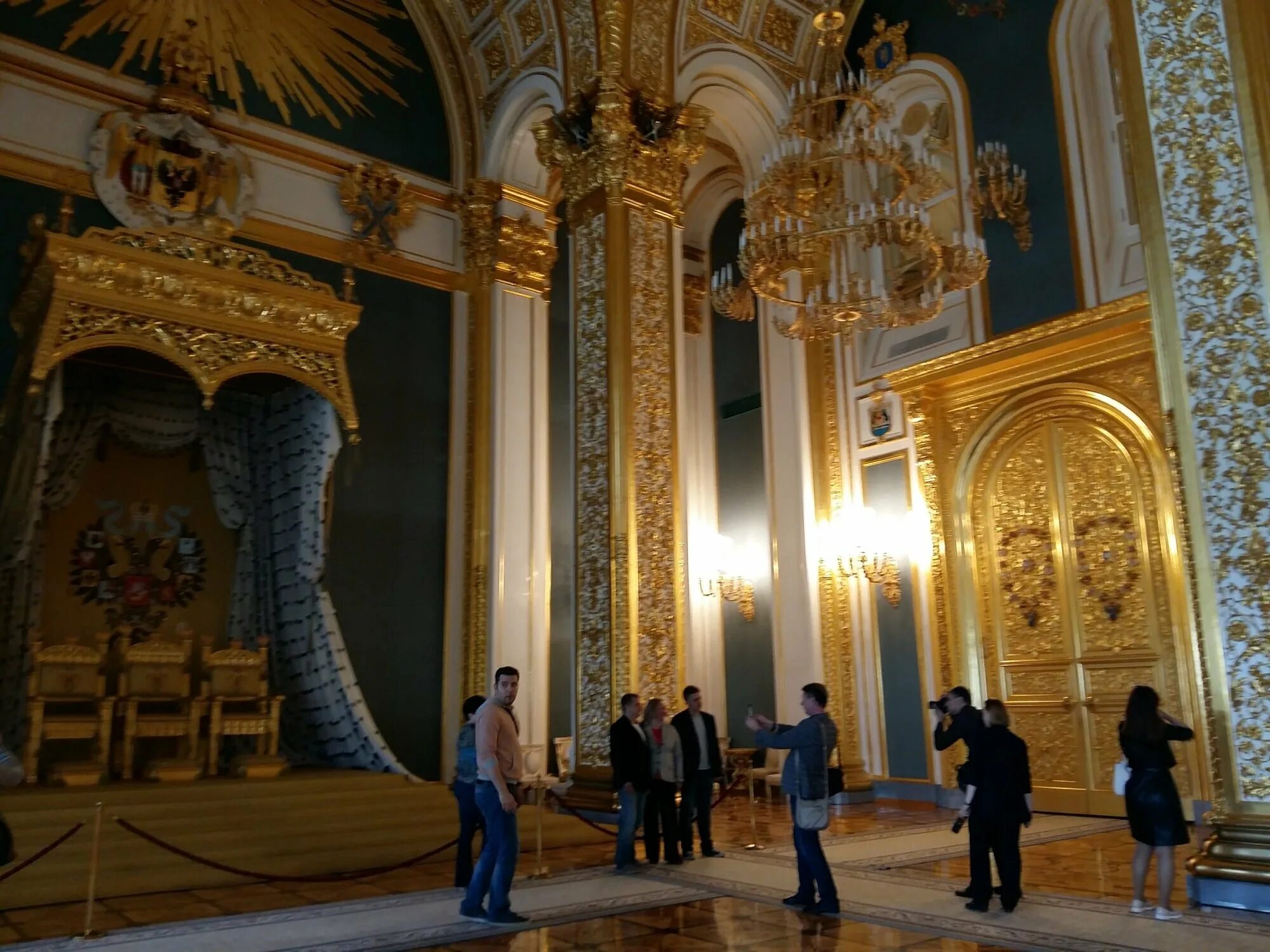 Кремлевские залы