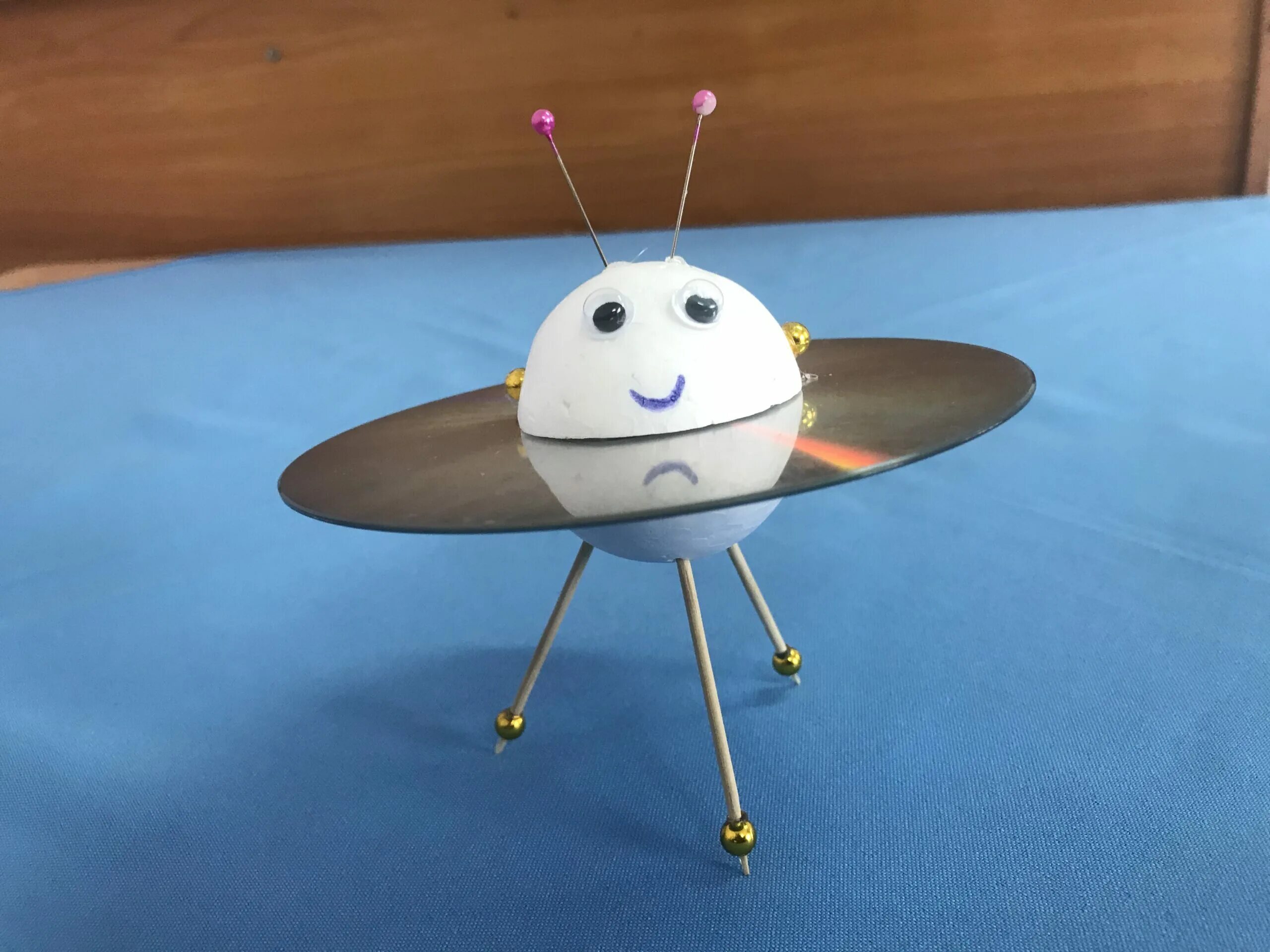 поделка самолет. поделка самолет. оригами вертолет. оригами самолет из бумаги. летающие поделки.