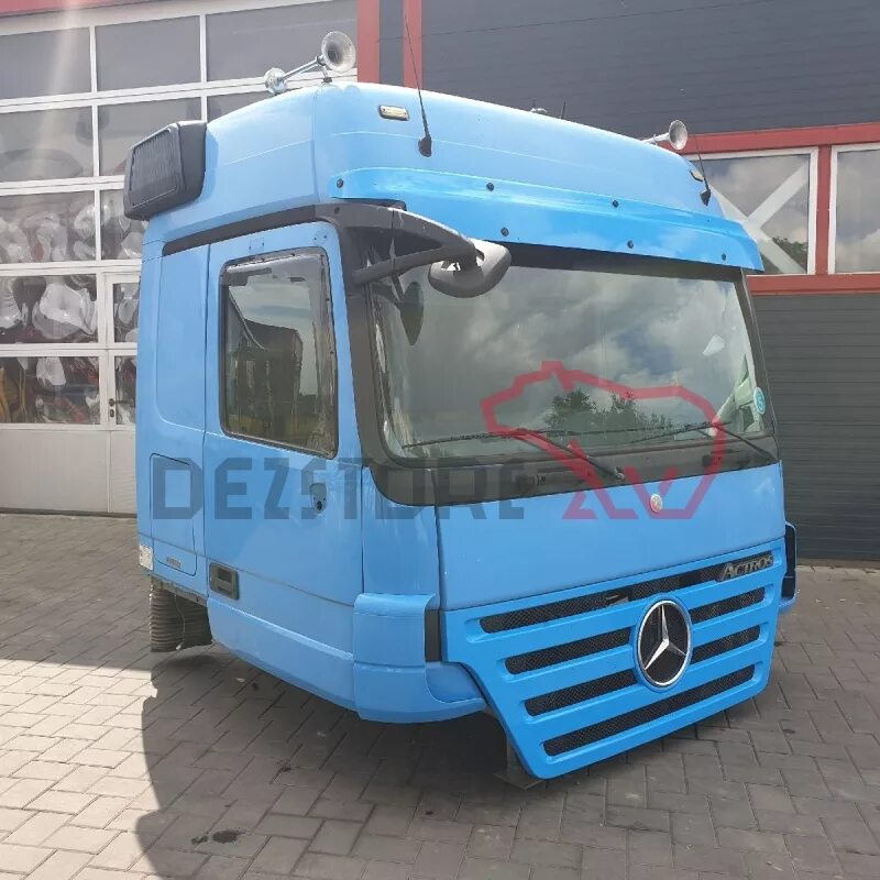 Купить кабину актрос. Кабина Mercedes Actros mp2. Кабина Мерседес Актрос мп2. Кабина Мерседес Актрос мп2 m. Кабина Mercedes mp2.