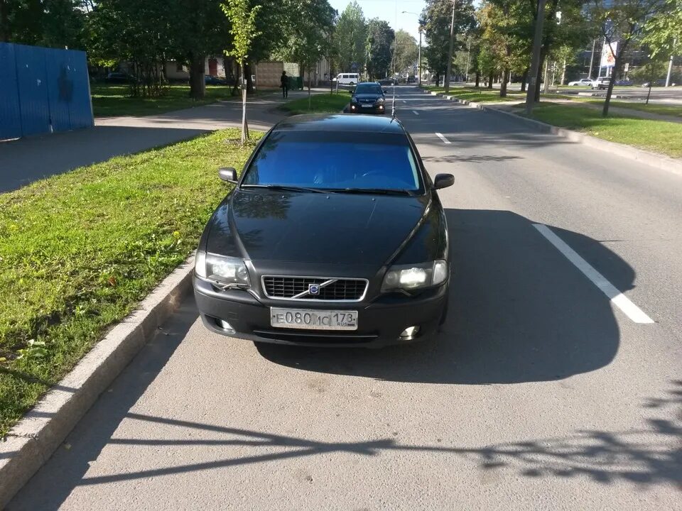 Volvo s80 тонировка. Volvo s60 тонировка. Вольво s80 тонированная. Атермальное стекло Volvo s60.