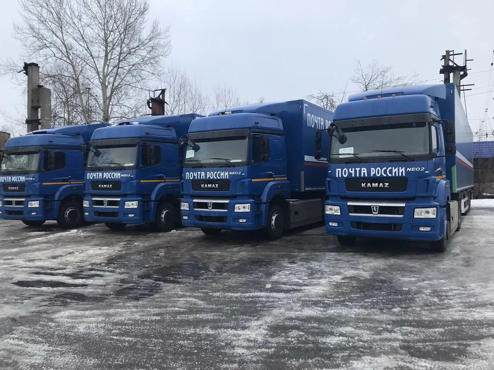 почта россии автопарк. ивеко почта россии. почта россии парк машин. почта автопарк. почтовая лада ларгус.