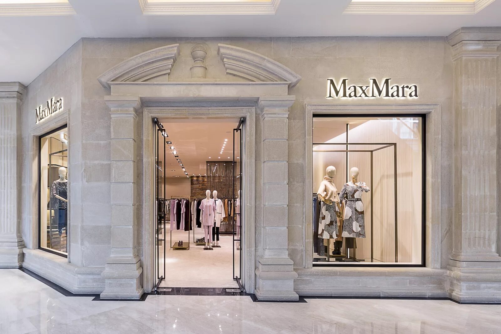 Бутик Max Mara. ГУМ Москва Max Mara. Бутики москвы адреса