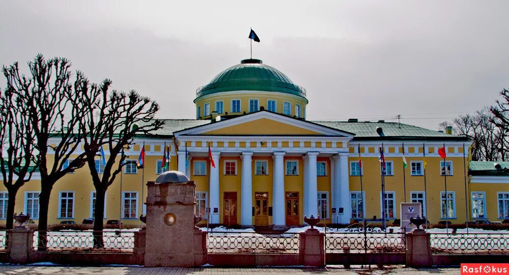 Флаг Украины у Таврического дворца: убрали? - 15 апреля 2023 - ФОНТАНКА.ру