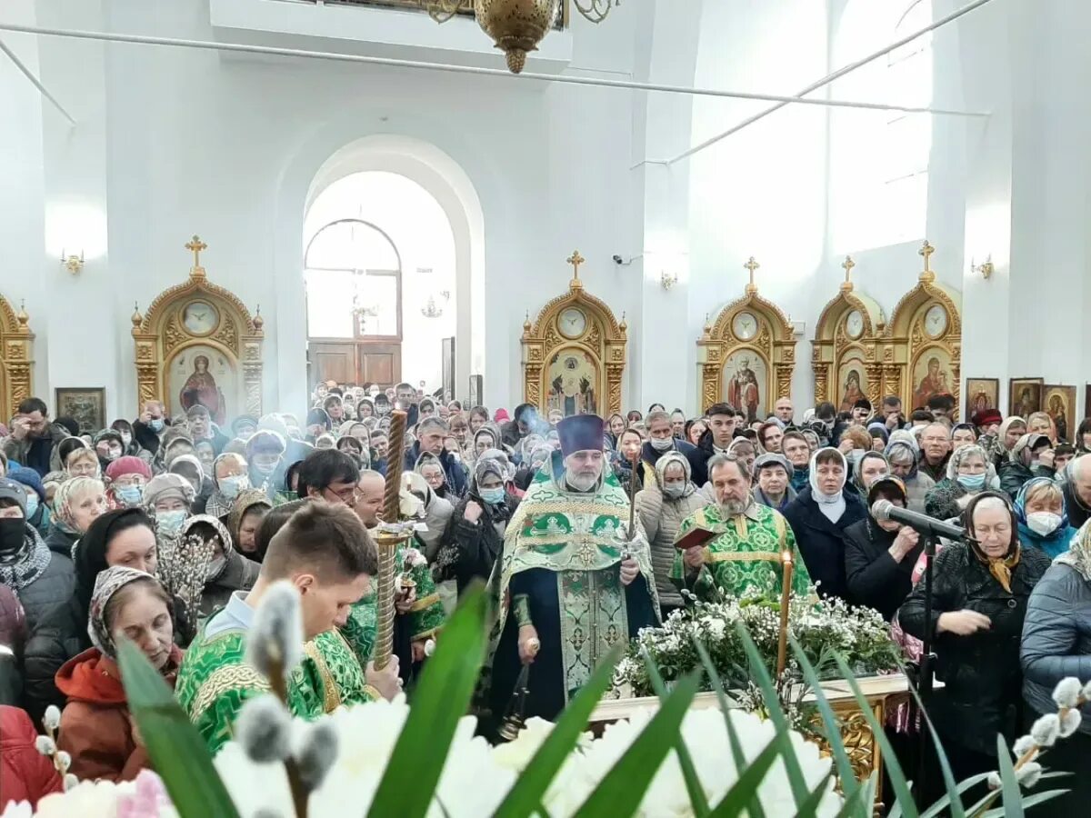 Дни родительских суббот в 2025 году. Лазарева суббота 2025. великая суббота. лазарева суббота в 2025 году. лазарева суббота в храме.