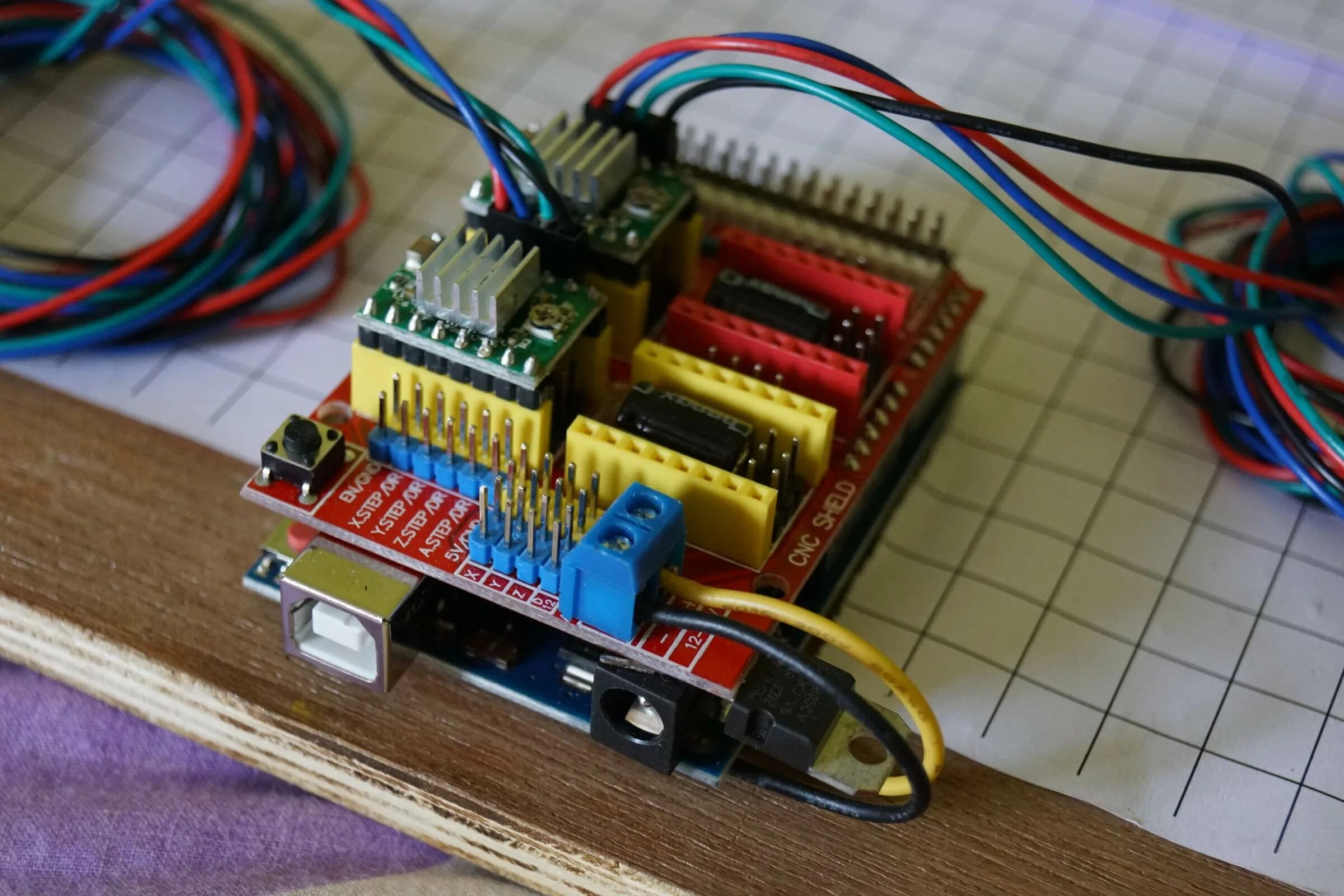 Arduino cnc. Cnc shield servo. grbl 1.1.h плата. grbl сервопривод. arduino servo motor project.