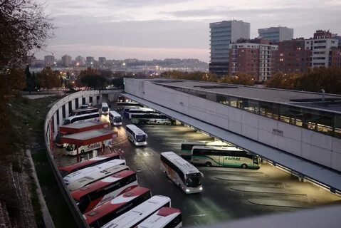 Madrid, Estacion Sur de Autobuses (23696540591).jpg. 