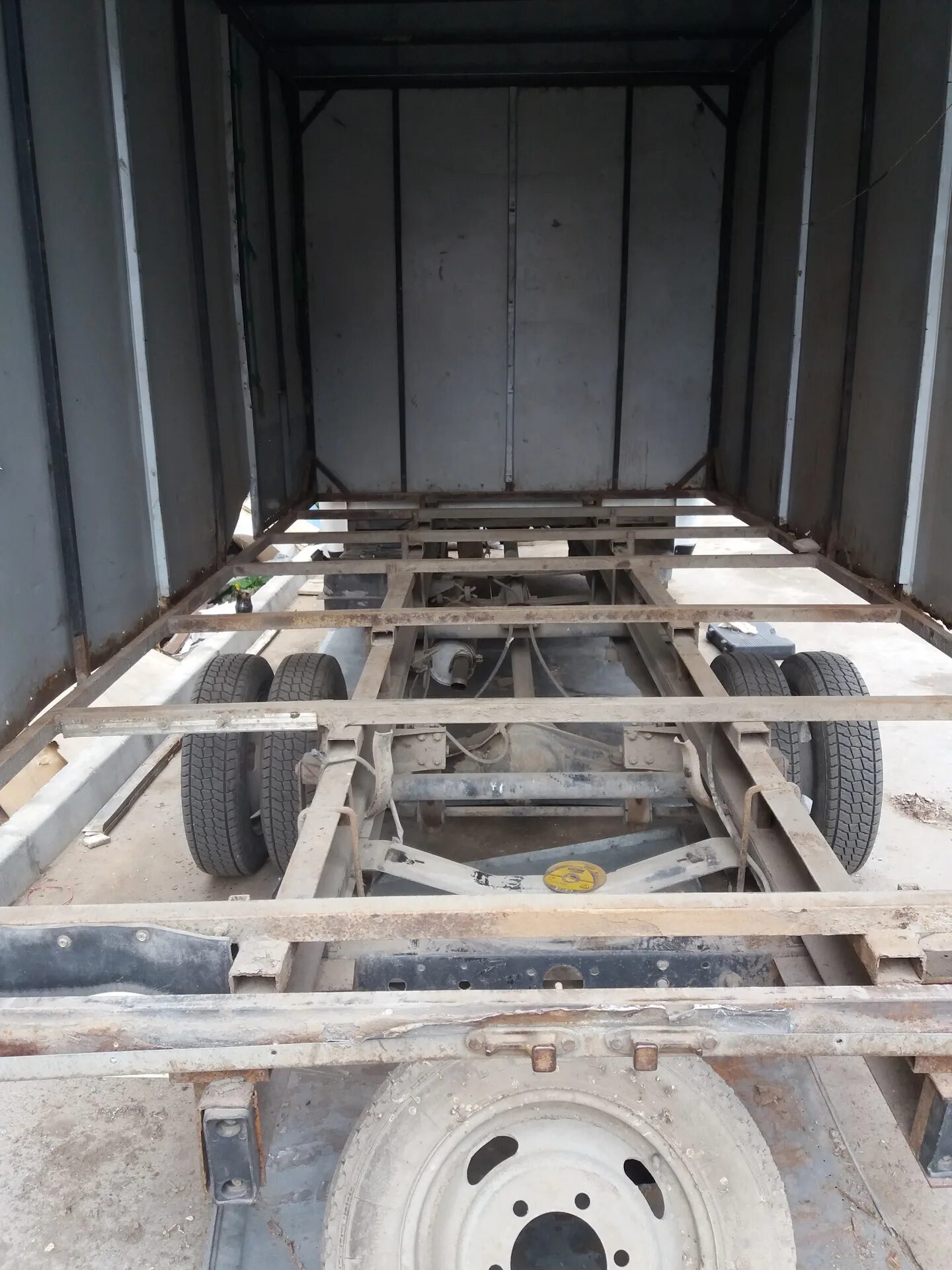 Изготовим ворота на газель. Пол для фургона газель. Газель промтоварная будка 4. Ремонт фургонов газель. Газель фургон 10м3.