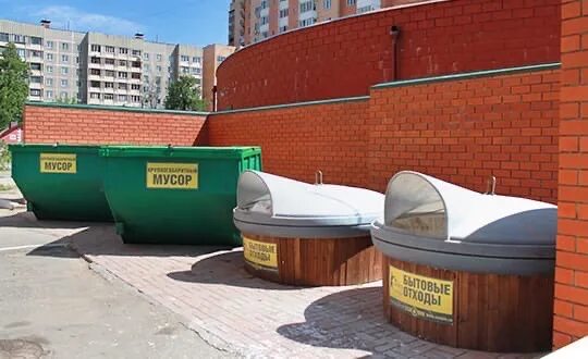 Придомовая территория контейнерной площадки