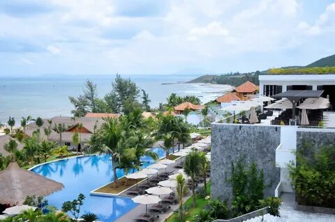 Cliff resort