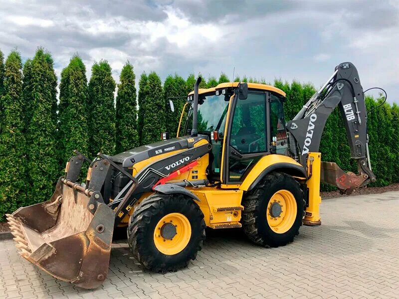 погрузчик volvo bl71b. блюминг 21 экскаватор навесной. экскаватор-погрузчик volvo bl71b. экскаватор volvo bl71. экскаватор бл.