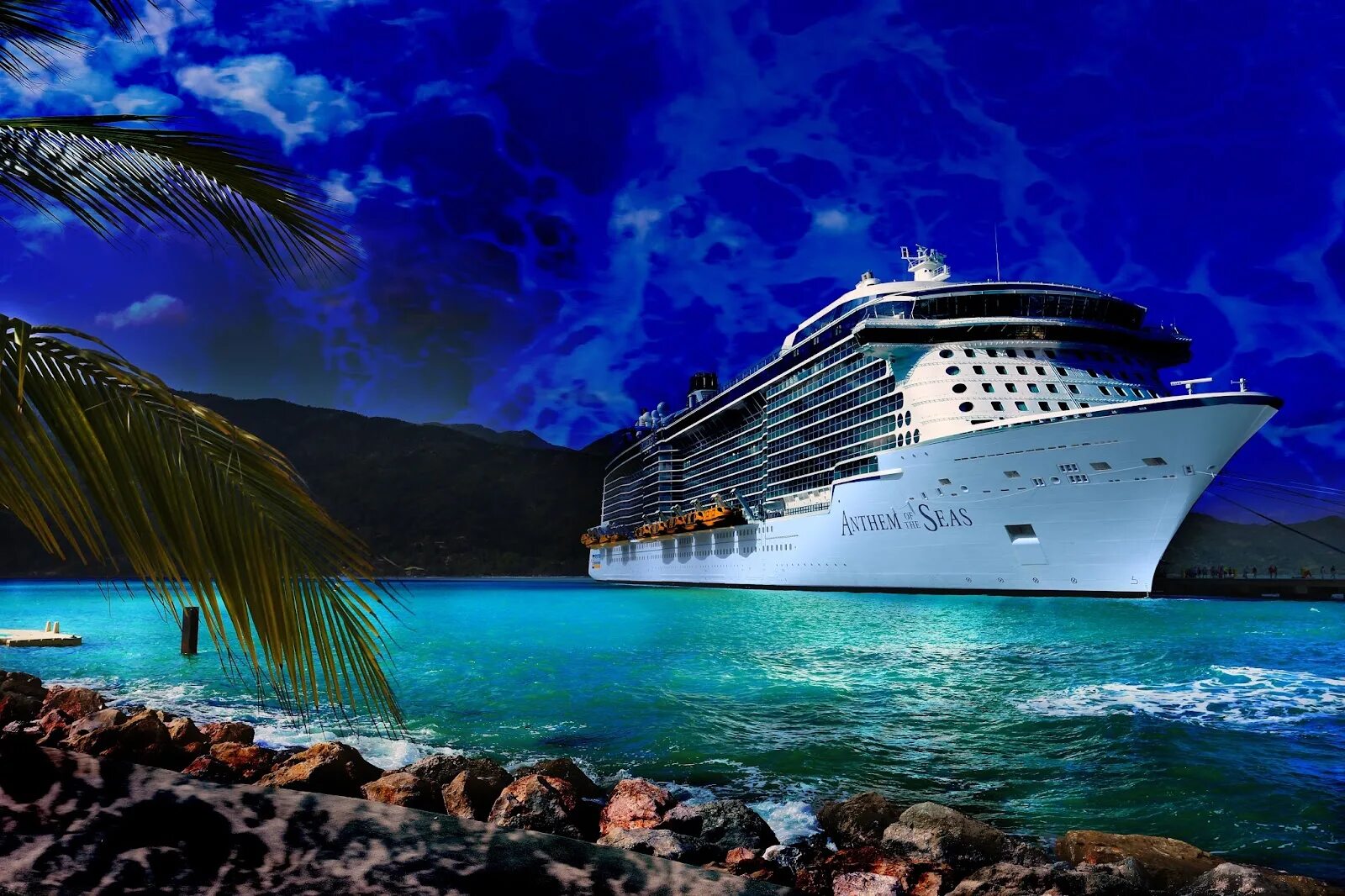 Морские кругосветные путешествия. Порт Лабади Гаити. Royal Caribbean кругосветное путешествие. Лайнер в тропиках. Лайнер Гаити.