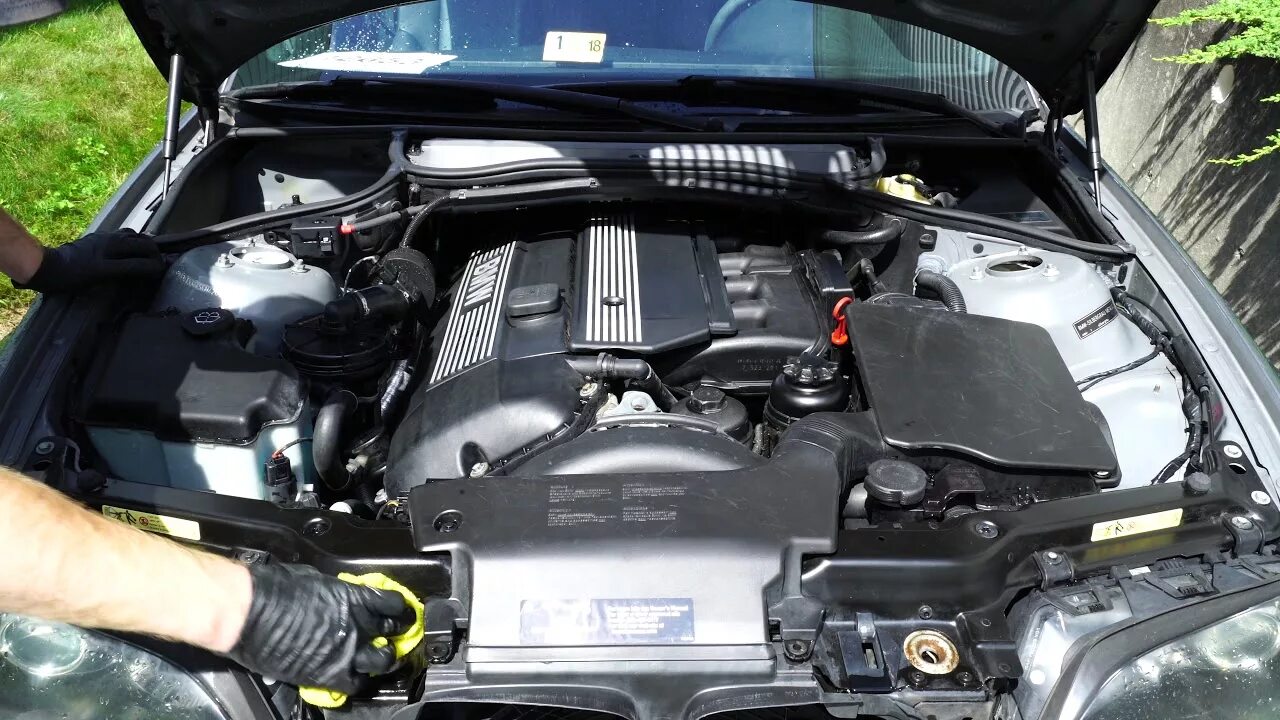 Двигатель 1м. BMW e46 двигатель. BMW e46 330i engine. BMW e46 1.8 двигатель. BMW 325i e46 мотор.