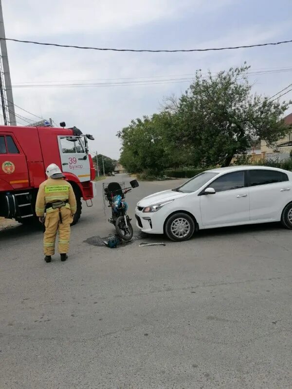 Что случилось в анапе. Шаровая молния в машине. Что случилось в анапе. Анапа что случилось сейчас. Авария в таловой полицейские.