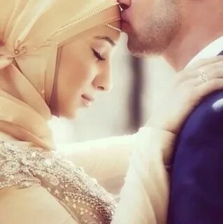 Әйелінің күйеуінің көзінше түскен порно видеосы