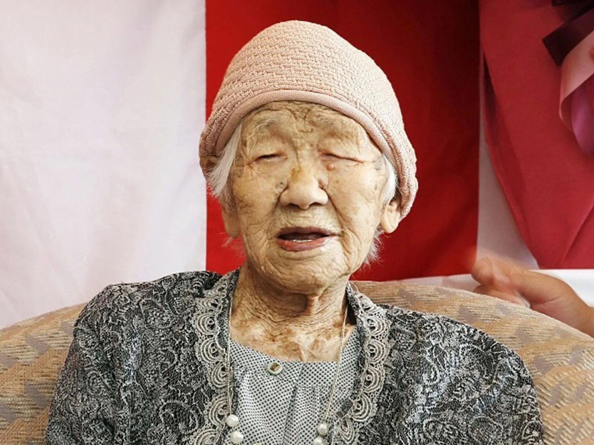 118-летняя французская монахиня люсиль рандон. Хавьера перейра долгожитель. Сапарман содимеджо долгожитель. Кане танака долгожитель. Люсиль рандон 2022.