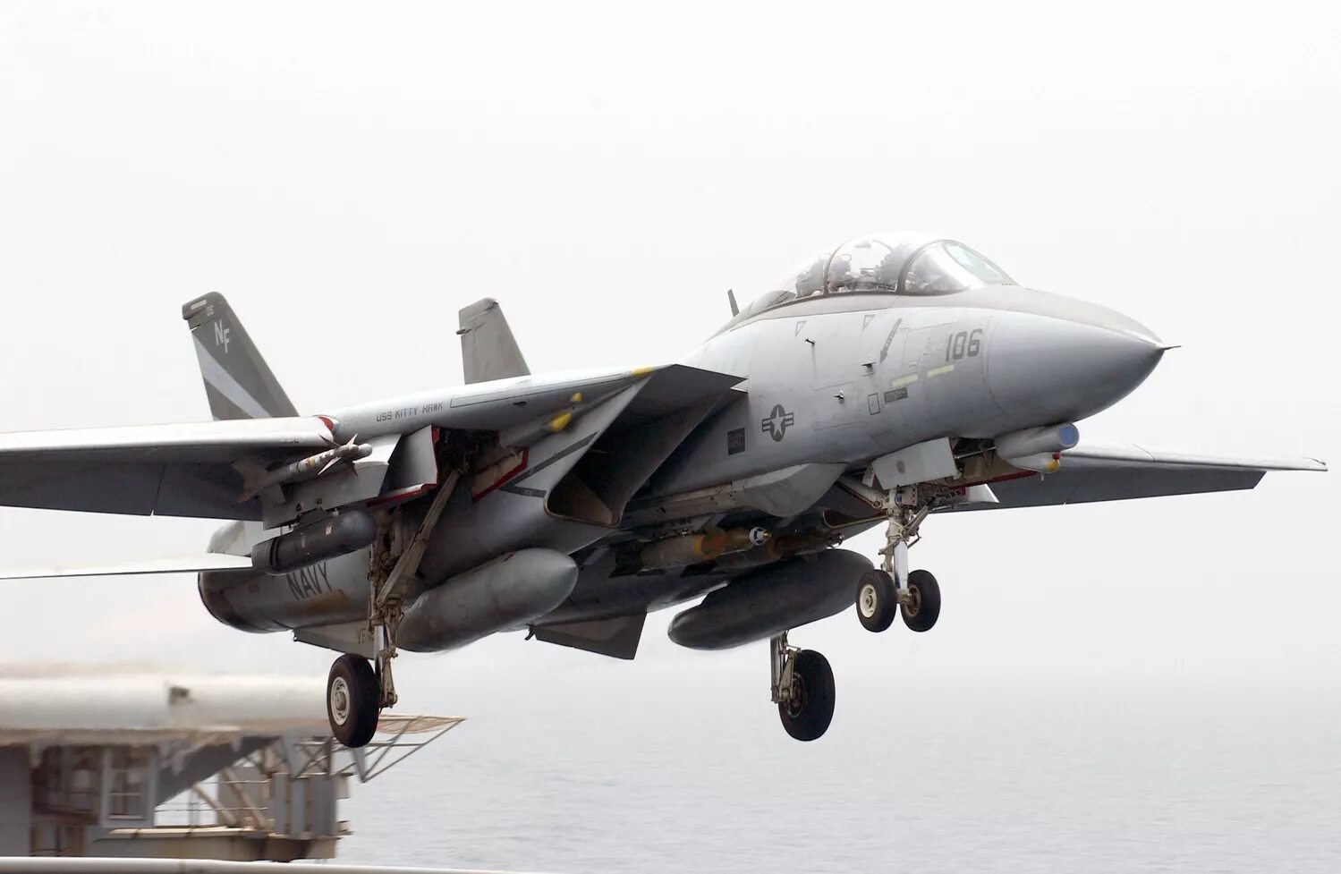 Grumman f-14a tomcat. F-14 томкэт. грумман f-14. ф 14 характеристики. F-14a взлёт.