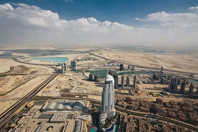 Бурдж халифа экскурсия цена. Бурдж-Халифа Дубай 124 этаж. Дубай Бурдж Халифа смотровая площадка. Бурдж Халифа 124 этаж высота. Смотровая площадка Бурдж Халифа 124 этаж.