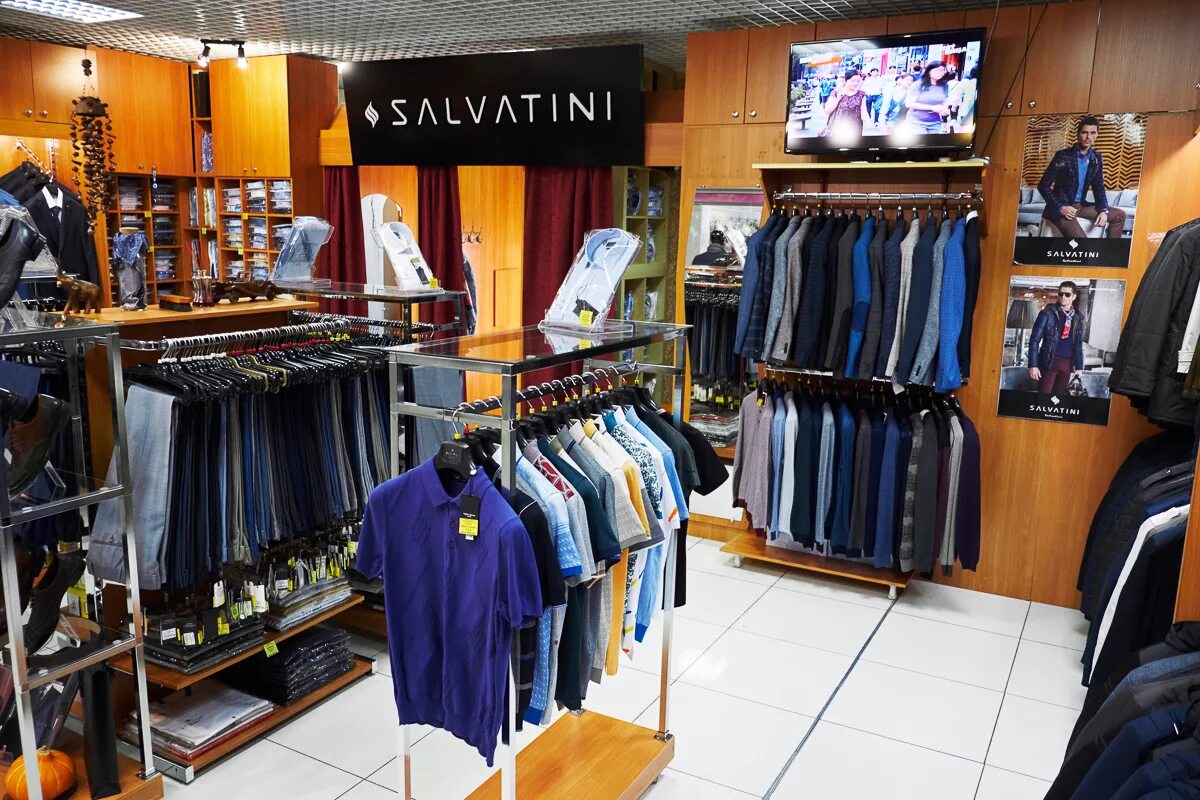 Магазины одежды премиум-класса. Магазин брендовой одежды. Blackstone одежда премиум класса москва. Мужской магазин премиум. Магазин мужской одежды химки.