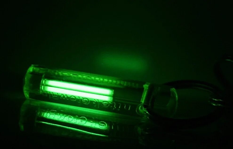 тритиевый брелок титан. светящиеся радий. тритиевый брелок. светящиеся радий. светящийся радиоактивный элемент.