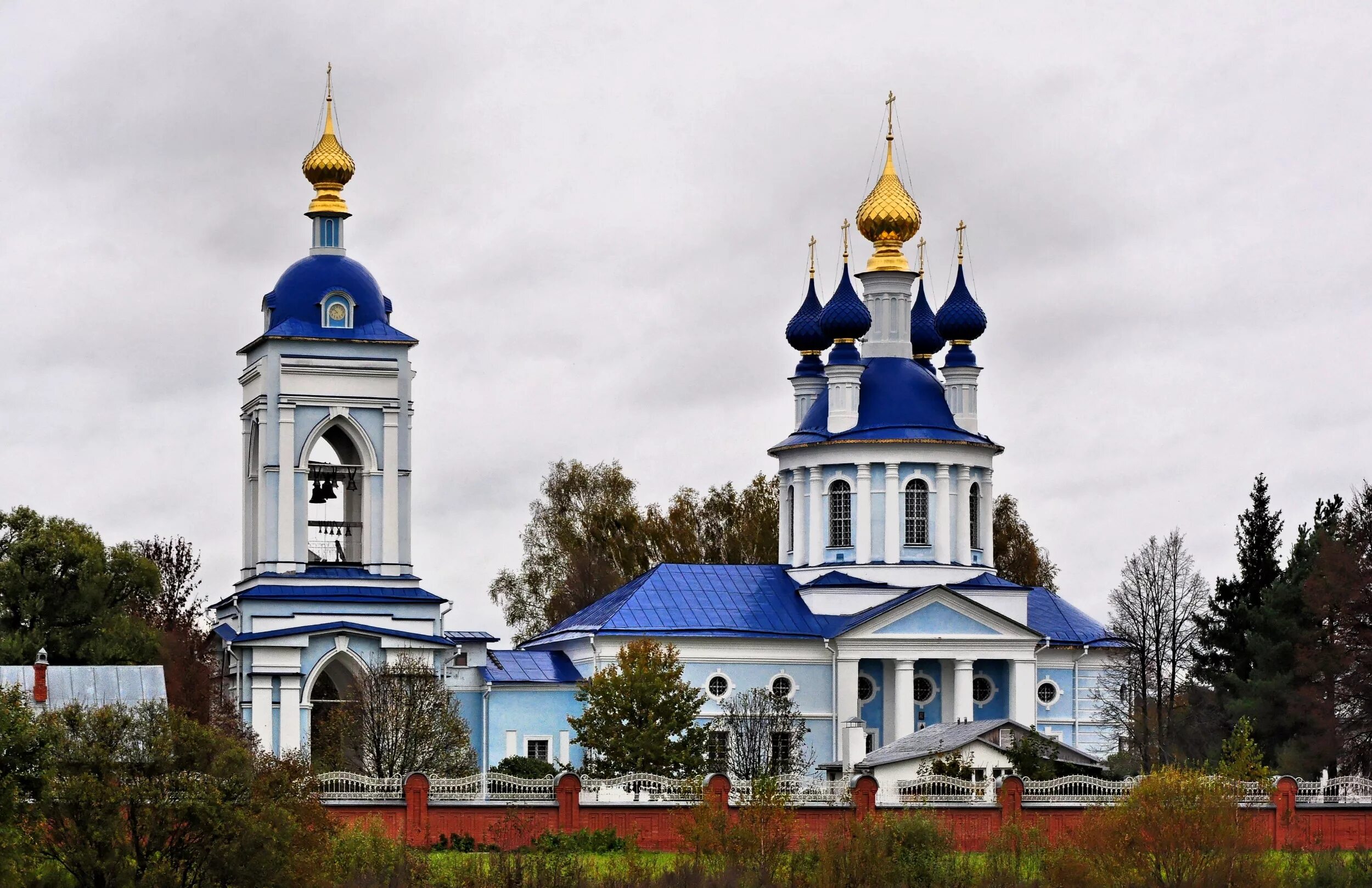 Монастырь село успенское. Успенский Дуниловский монастырь Ивановская область. Церковь Успения Пресвятой Богородицы Иваново. Свято-Успенский мужской монастырь Иваново. Дуниловский монастырь Шуя.