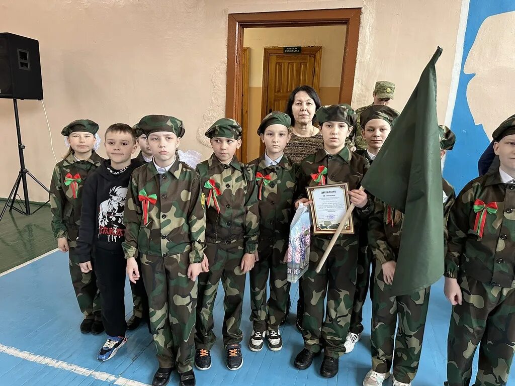 Военно спортивная игра зарничка. Зарничка. Зарничка. Эмблема для военно спортивной игры. Зарничка.