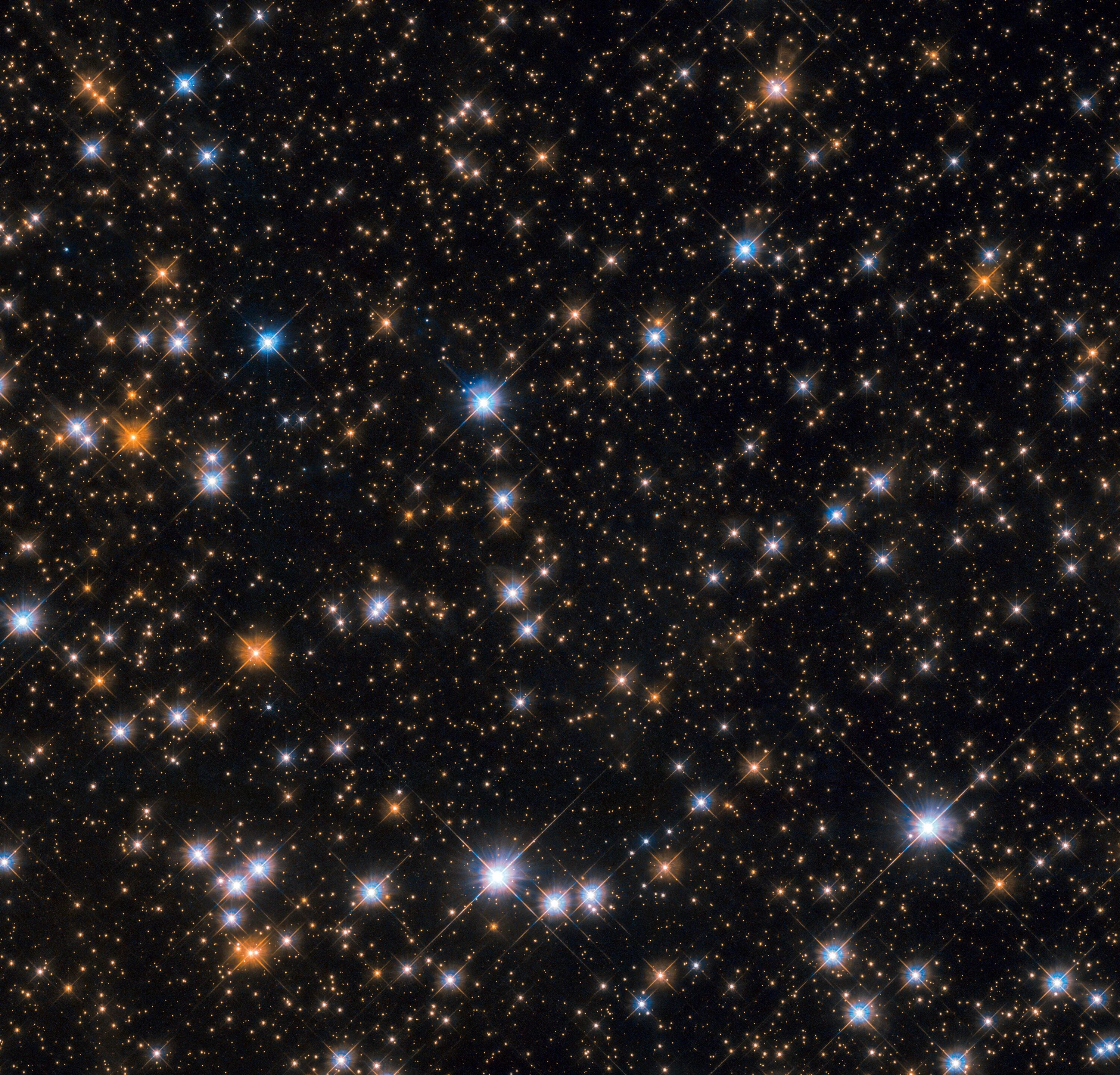 Звездное небо в телескоп. Мессье 101. Звездные скопления. Рассеянные Звездные скопления. Звездное небо астрономия.