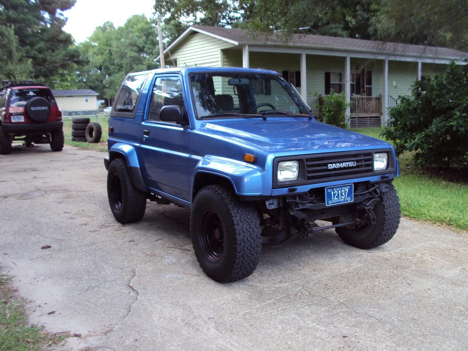 Daihatsu Feroza/Rocky. Daihatsu Rocky (f300). Daihatsu Feroza, 1992. Daihatsu Rocky 2023.