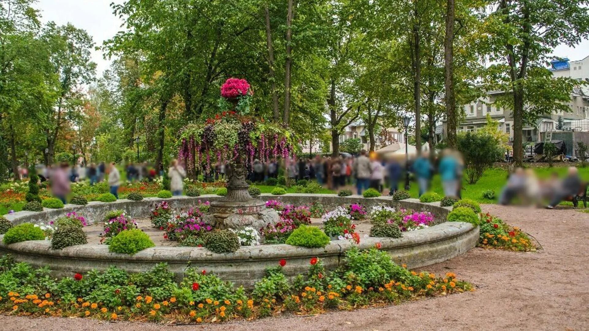 Карякинский сад рыбинск. Карякинский парк рыбинск мост. Рыбинск паок карякинский парк. Парки рыбинска карякинский парк. Карякинский сад рыбинск.
