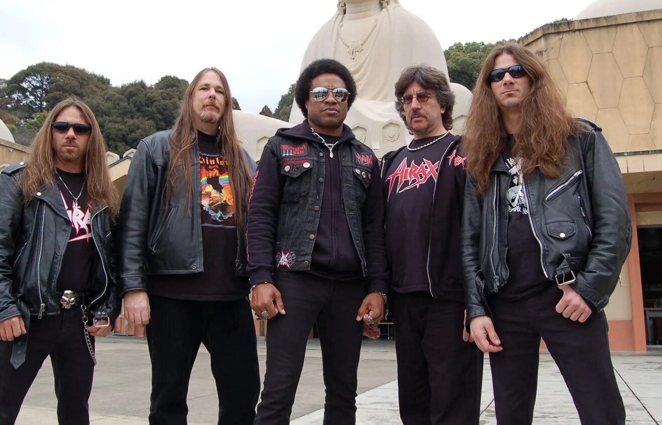 Кто такие металлисты. Вокалист Hirax. Immortal Legacy Hirax. Хеви Металлисты субкультура. Рокеры и Металлисты.