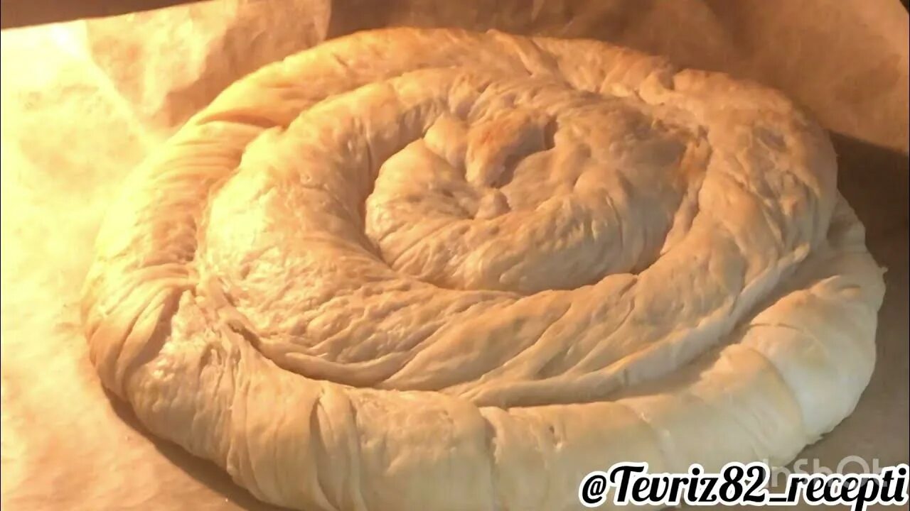 Кабардинский хлеб. Слоёный хлеб кабардинский. Сладкий слоеный хлеб по кабардински. Слоеный дрожжевой хлеб. Кабардинский сладкий хлеб.