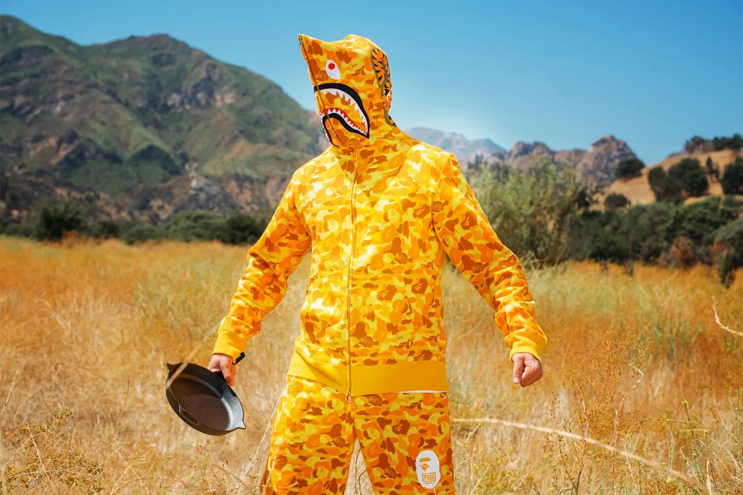 Рик дженест отряд самоубийц диабло. Гибкий человек. Костюм bape желтый пубг. Hossein yakiboy. Крут с ног до головы.