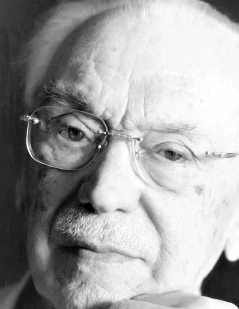 Михалков как зовут писателя. Сергея владимировича михалкова.