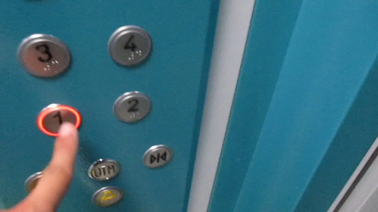 Elm лифт. Лифт Евролифтмаш 400кг. Евролифтмаш Elm. Лифт Евролифтмаш 2005 года. Лифт Евролифтмаш Queen 2021.