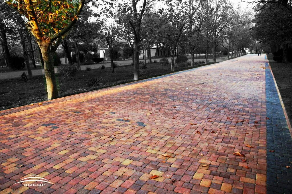 укладка тротуарной плитки. плитка тротуарная красота под ногами. тротуарная плитка волгоград красота под ногами. тротуарная плитка желтая с коричневым. тротуарная плитка hess stroy белая.