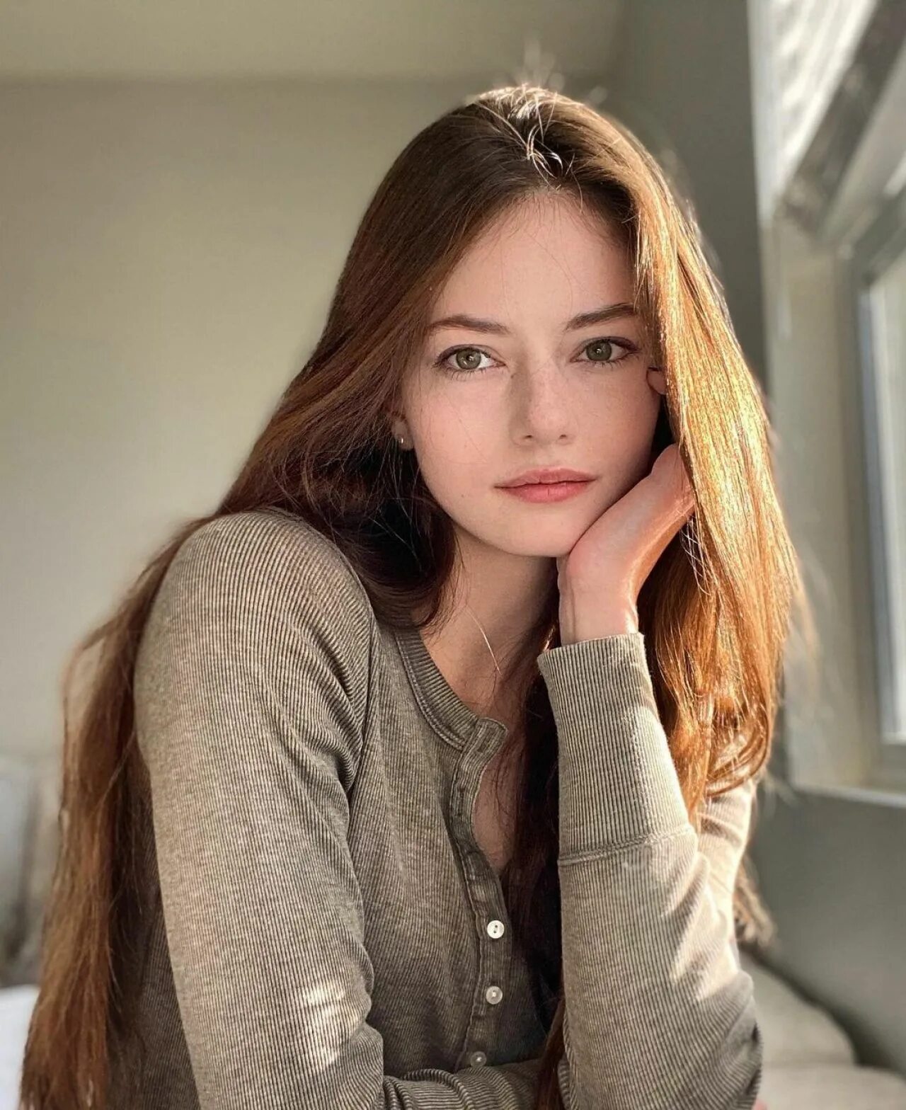 Актрисы младше 20 лет