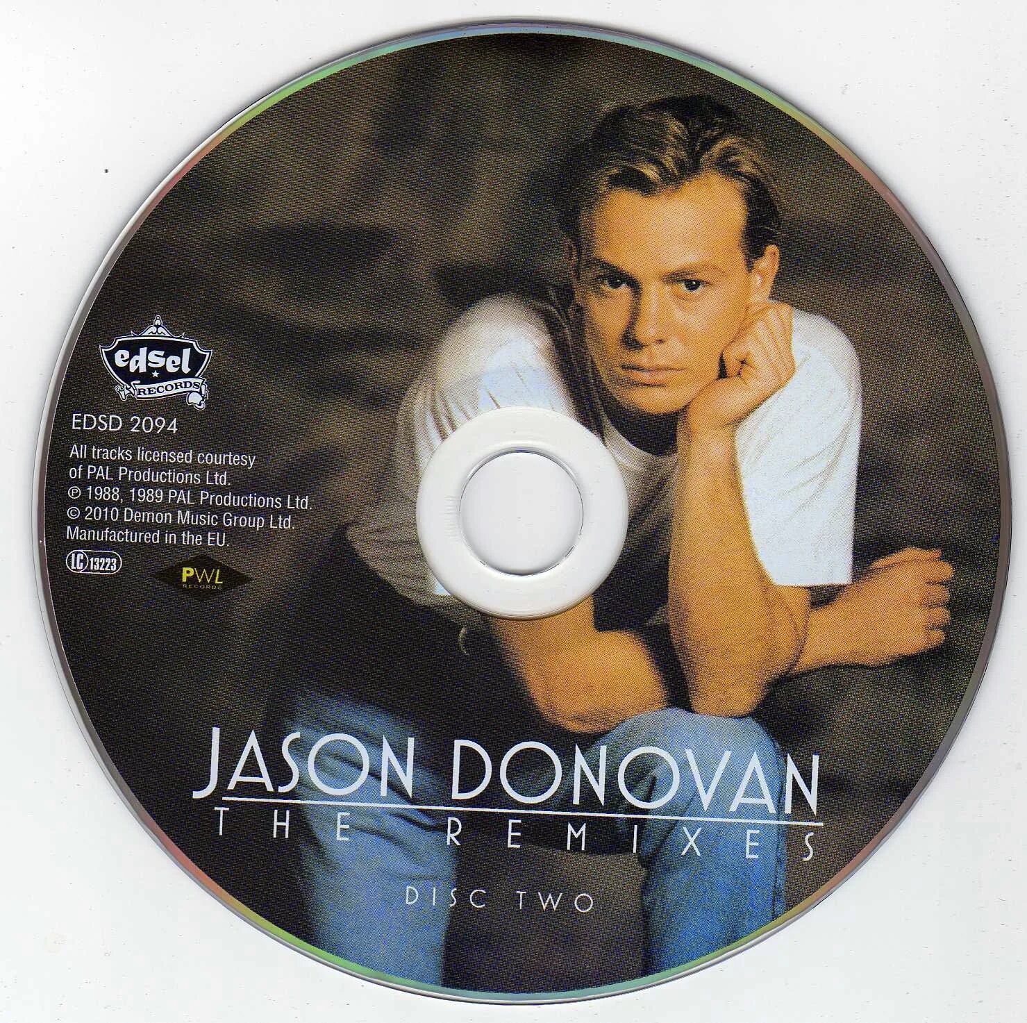 Jason Donovan обложки альбомов. Обложка диска Jason Donovan - ten good reasons. Джейсон Донован у костра.